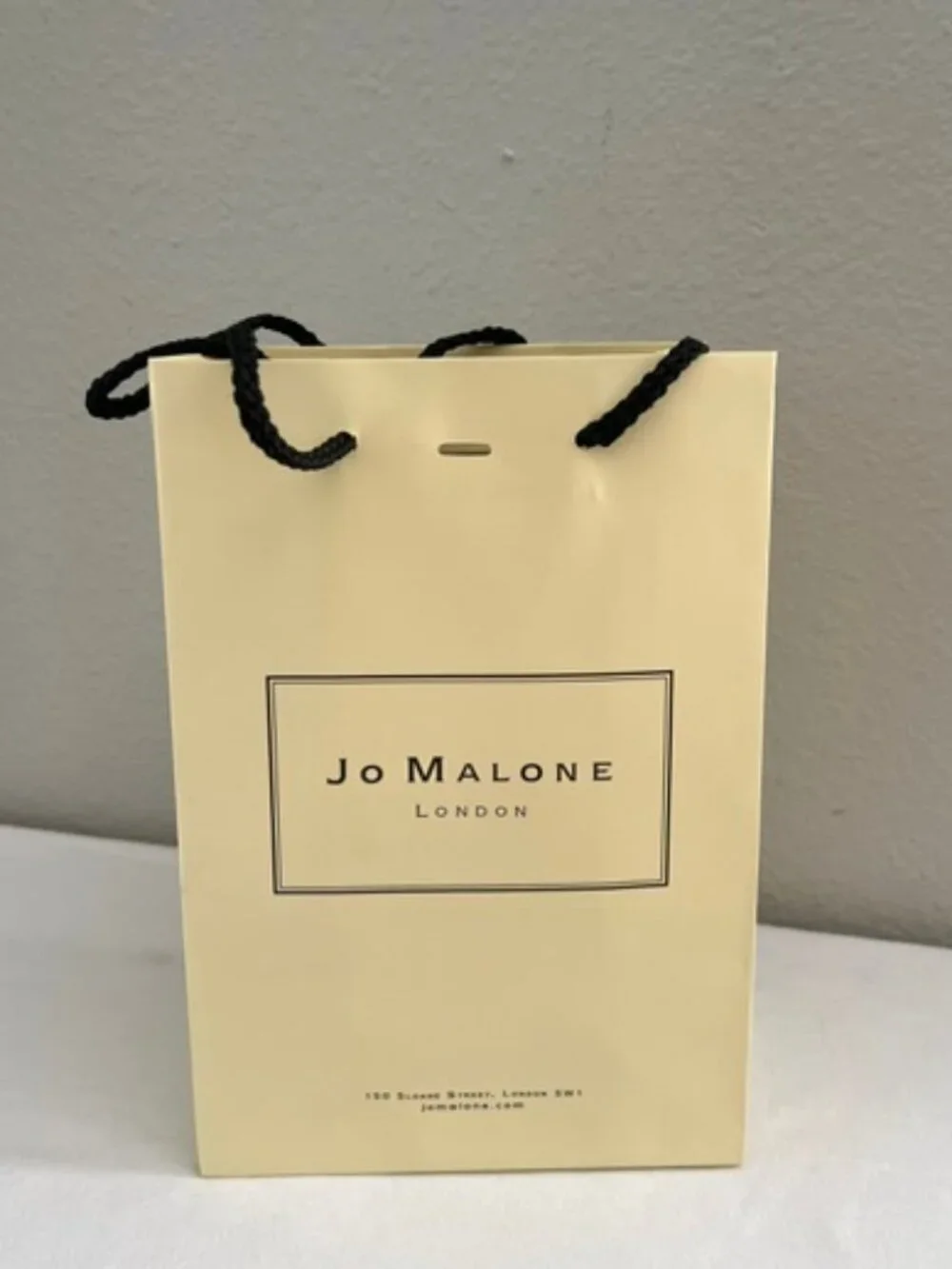 Jo Malone  nectarine blossom & honey diffuser 5.6 oz / 165 ml